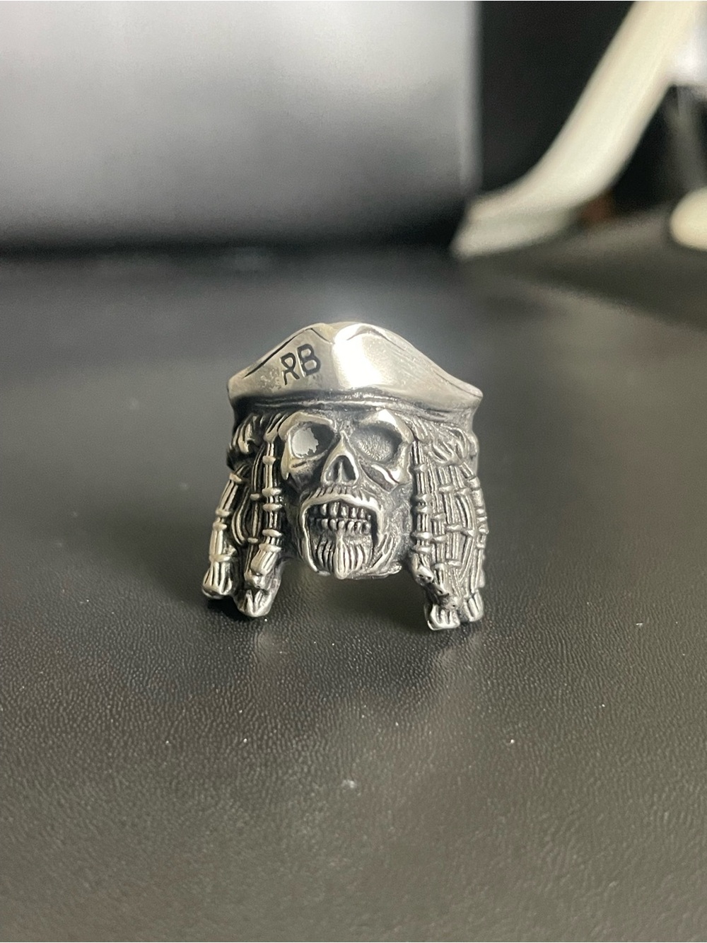 Men's Skull Pirate Ring in Silver with Hat Detail